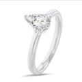 3.00 Karat Solitärring aus Weißgold mit Tropfen-Diamant
