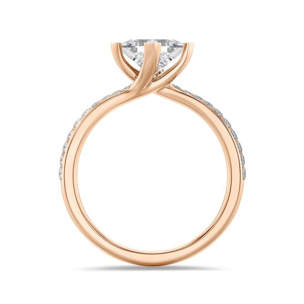 Ringe - 1.50 Karat Solitärring aus Rotgold mit Prinzessdiamant und kleinen Diamanten