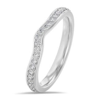 0.20 Karat geschwungener Memoire Ring (halb besetzt) aus Platin mit runden Diamanten