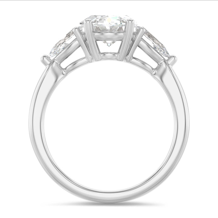 Trilogie-Ring mit einem ovalen Diamanten von 3.00 Karat und seitlichen tropfenförmigen Diamanten von je 0.35 Karat in Weissgold