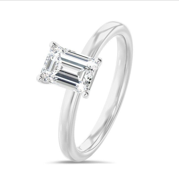 5.00 Karat Solitärring mit laborgezüchtetem Diamant im Smaragdschliff aus Weißgold