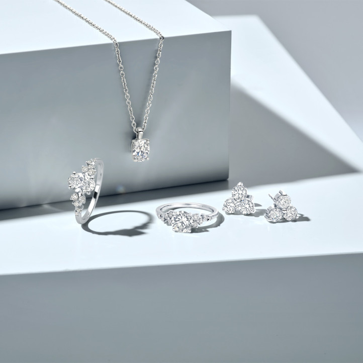 5.00 Karat Solitär Anhänger mit ovalem Labordiamant aus Gelbgold