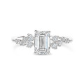 2.00 Kt Solitär-Cluster-Ring aus Weißgold mit Diamant im Smaragdschliff