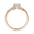 1.50 Kt Solitär-Cluster-Ring aus Rotgold mit Diamant im Radiantschliff