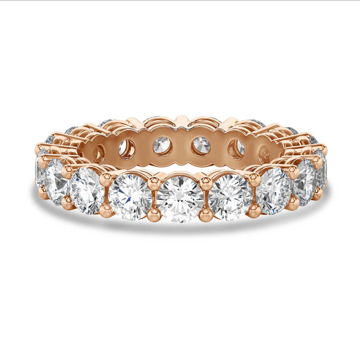 Full set ring with 3.40 carat lab grown diamonds in red gold