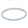 3.50 carat tennis bracelet in white gold with blue and white diamonds
