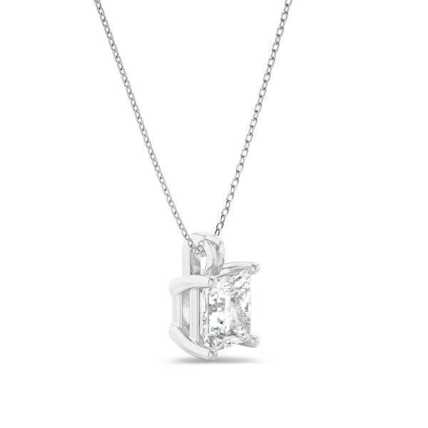 ROBERTO COIN Princess Diamond Flower Pendant – Reis-Nichols Jewelers