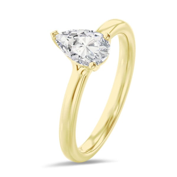 Rings - 1.00 carat solitaire ring with pear diamond in yellow gold