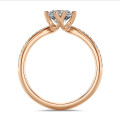 3.00 carat solitaire diamond ring in red gold with side diamonds