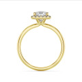 1.00 carat solitaire halo ring with a asscher cut diamond in yellow gold and round diamonds