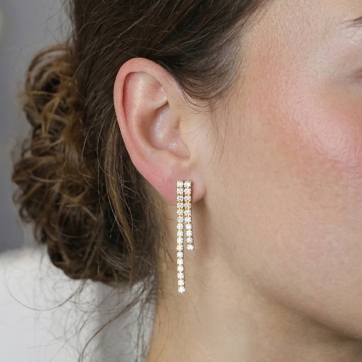 Straight earrings with 3.90 carat lab grown diamonds in yellow gold