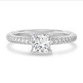 1.50 quilates anillo solitario diamante princesa en oro blanco con diamantes laterales