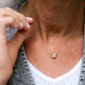 1.20 quilates colgante diamante satélite en oro amarillo