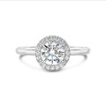 1.50 quilates halo anillo solitario en oro blanco con diamantes redondos