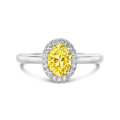 1.00 quilates halo anillo solitario diamante ovalado amarillo en oro blanco con diamantes redondos