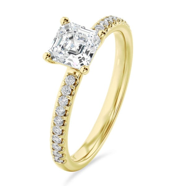 Anillos - 1.00 quilates anillo solitario diamante de corte asscher en oro amarillo con diamantes en los lados