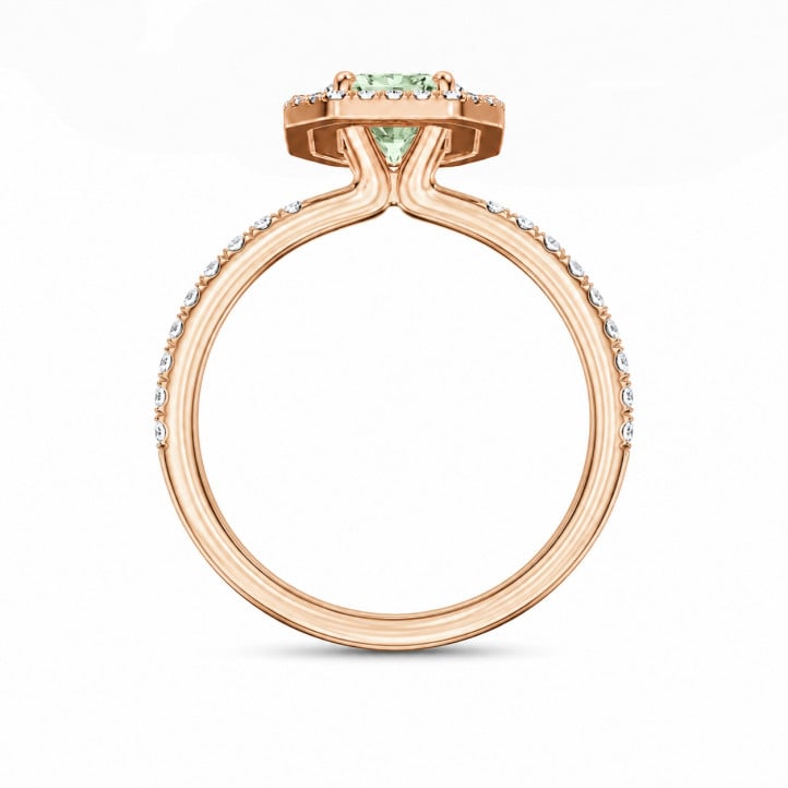 Anillo doble halo de 1,20 quilates con un diamante Fancy-Vivid Green talla radiant creado en laboratorio en oro rojo