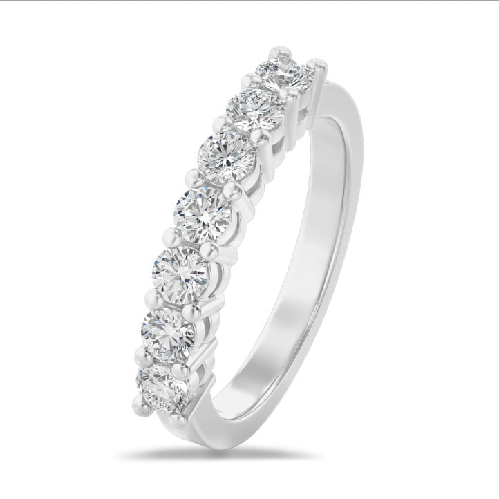 Bague alliance avec diamants de 0.70 carat en or blanc
