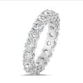 Bague alliance avec diamants de 3.40 carat en or blanc