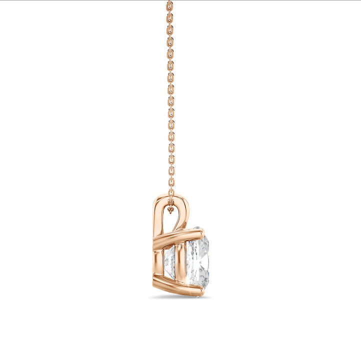 3.00 carat Pendentif solitaire avec diamant de forme coussin en or rouge