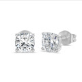 3.00 carats Boucles d'oreilles en or blanc avec diamant coussin solitaire
