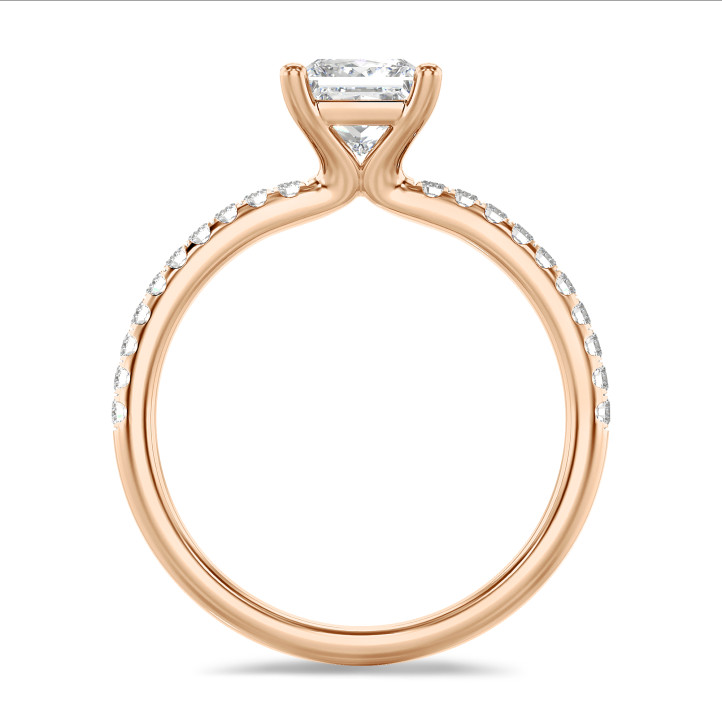 1.50 carats bague solitaire avec un diamant de laboratoire princesse en or rouge avec diamants de laboratoire sur les côtés