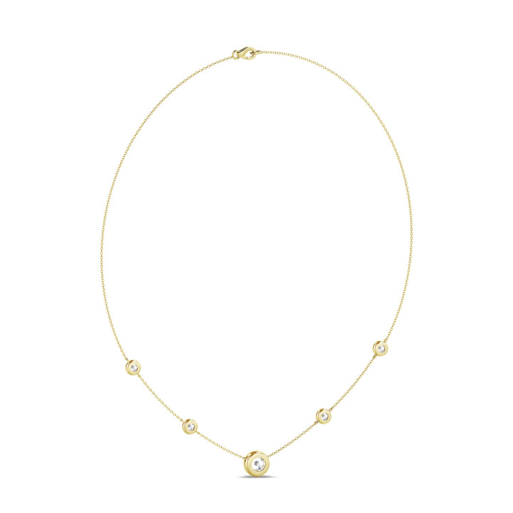 1.80 carat collier satellite en or jaune et diamants de laboratoire