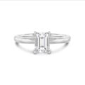 2.00 carat bague solitaire avec un diamant émeraude en or blanc