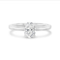 1.00 carat bague solitaire avec un diamant de laboratoire ovale en or blanc