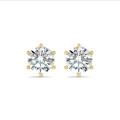 4.00 carats Boucles d'oreilles solitaires en or jaune avec diamants de laboratoire ronds