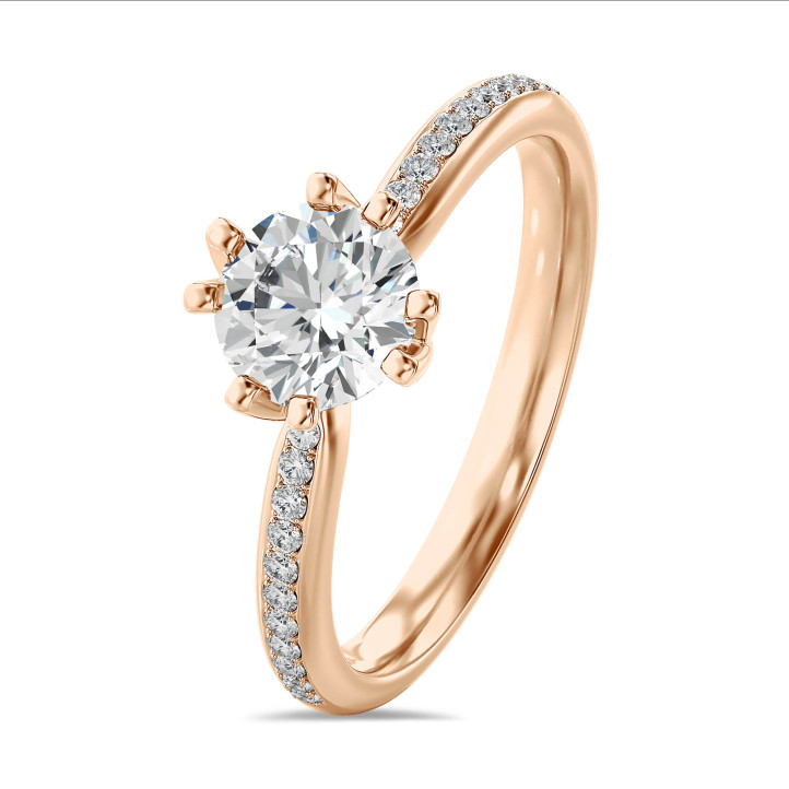 2.50 carat bague solitaire en or rouge avec diamants de laboratoire sur les côtés