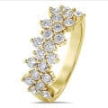 1.20 carat alliance diamants positionés deux par deux en décalé en or jaune