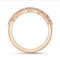 0.12 carat alliance en grappe avec des diamants ronds en or rouge