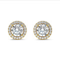 2.00 carat boucles d’oreilles auréoles en or jaune et diamants