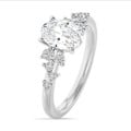1.00 carat bague solitaire en grappe avec un diamant ovale en or blanc