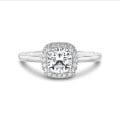 5.00 carats bague solitaire de type auréole avec un diamant coussin en or blanc avec diamants ronds