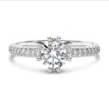 5.00 carat bague solitaire en or blanc avec diamants sur les côtés