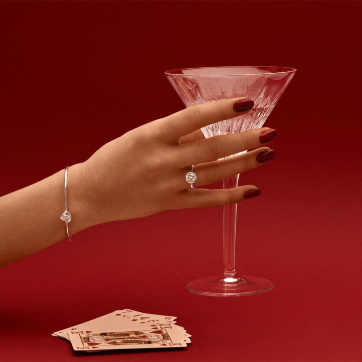 2.00 carat bracelet en or jaune avec un diamant rond synthétique