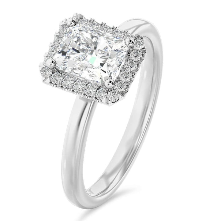 2.00 carat bague solitaire de type auréole avec un diamant de taille radiant synthétique en or blanc et diamants synthétiques ronds
