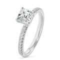 2.50 carats bague solitaire avec un diamant taille asscher et un halo caché en or blanc