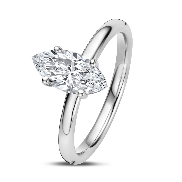 5.00 carat bague solitaire avec un diamant synthétique marquise en or blanc