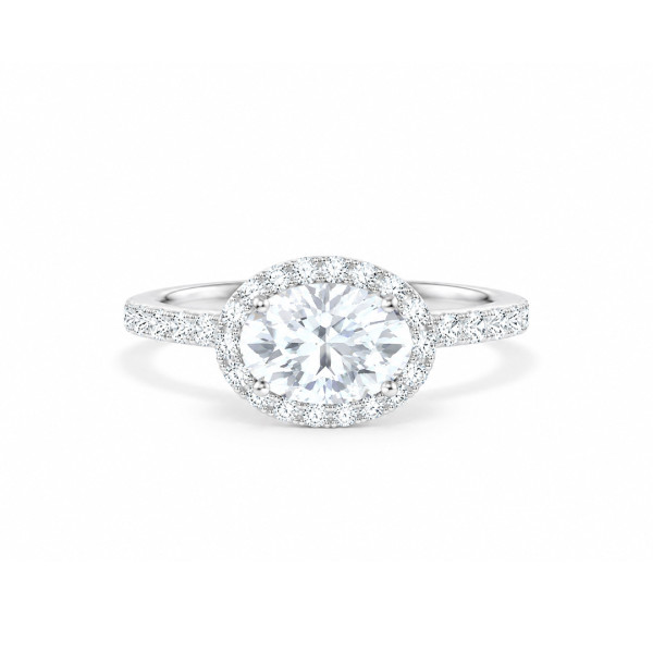 Bague halo ovale sur mesure, sertie d'un diamant central monté à l'horizontale (est-ouest).