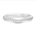 0.25 克拉弧形白金密鑲培育鑽石戒指(半環鑲鑽)