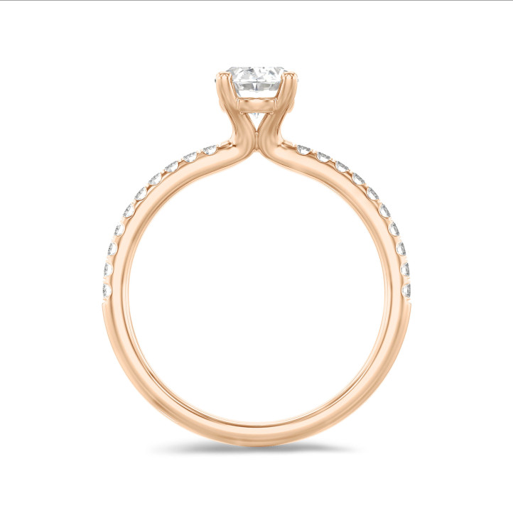 Anello solitario da 2,00 carati con diamante ovale coltivato in laboratorio in oro rosso con diamanti laterali coltivati in laboratorio