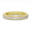 Anello eternity con diamante da 0,55 carati (con castone) in oro giallo