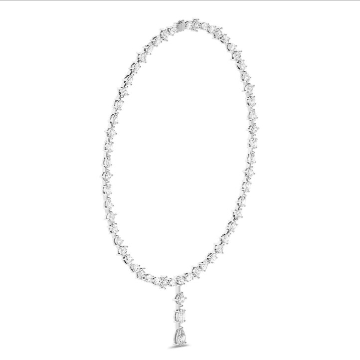 Collana con diamante da 24,70 carati in oro bianco con pendente staccabile