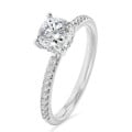 Anello solitario da 1,00 carati con diamante cushion e alone nascosto in oro bianco