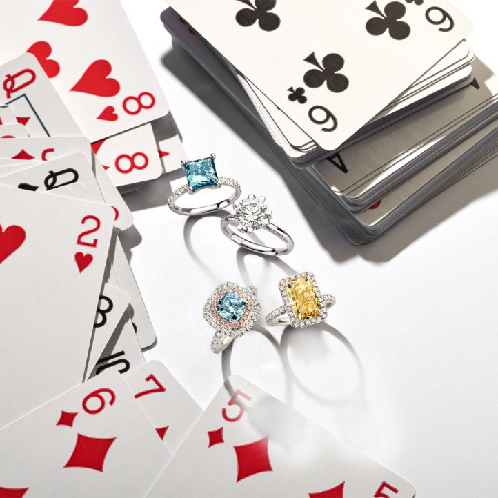 Anello solitario da 3,00 carati con diamante sintetico in oro bianco