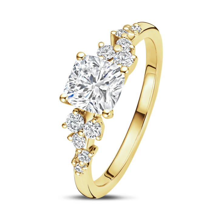 Anello solitario con diamante taglio cuscino da 2.00 carati in oro giallo