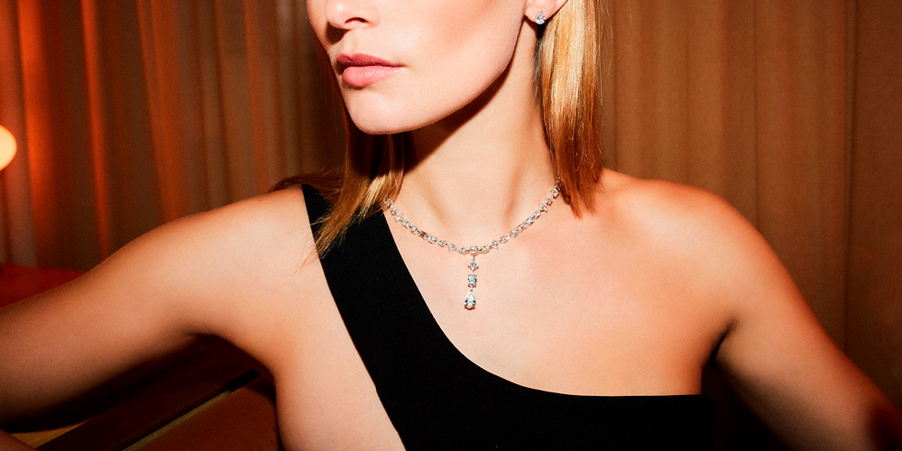 ダイヤモンドネックレス ヴァルクレーレ